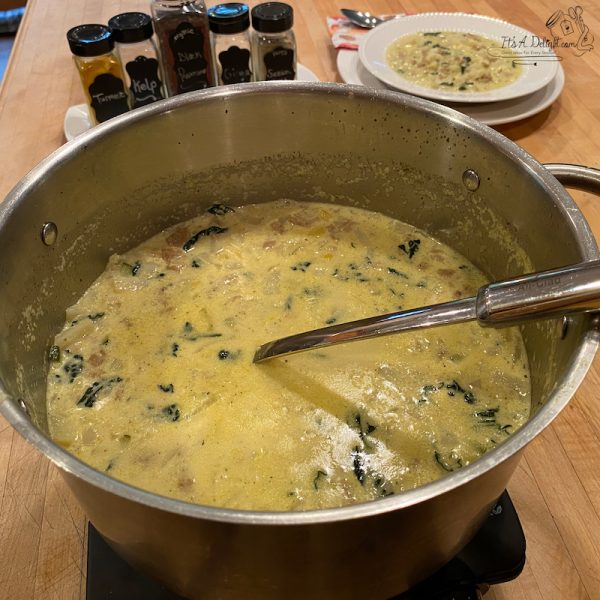 Easy Creamy Italian Zuppa Toscana Soup